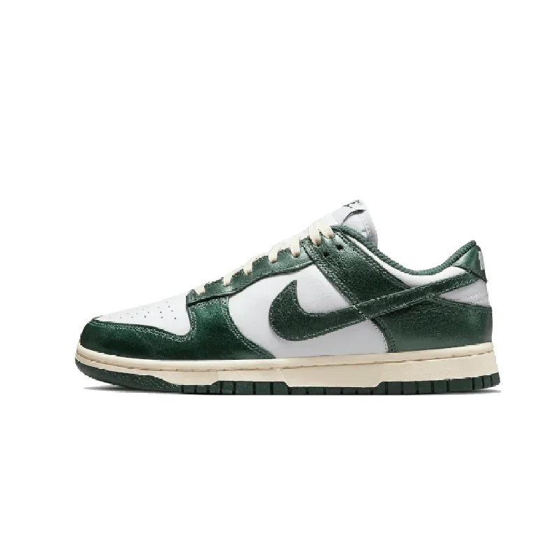 Nike Dunk Low Vintage Green (W)